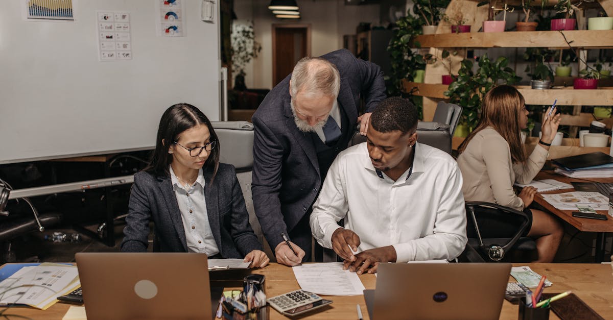 豪门足球风云:光速贷app详情下载教程