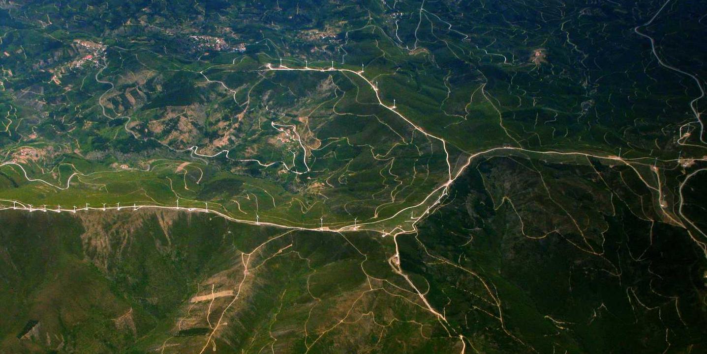 当玩家因为使用技术支持辅助而被封号,这是否公平?